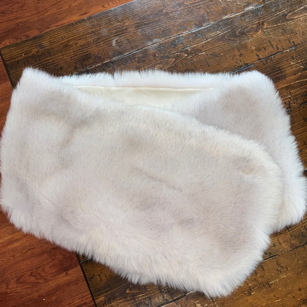 White Faux Fur Stole Wrap